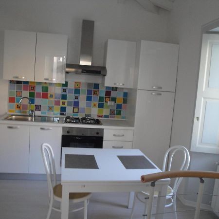 Casa Le Corti Villa Intra Bagian luar foto