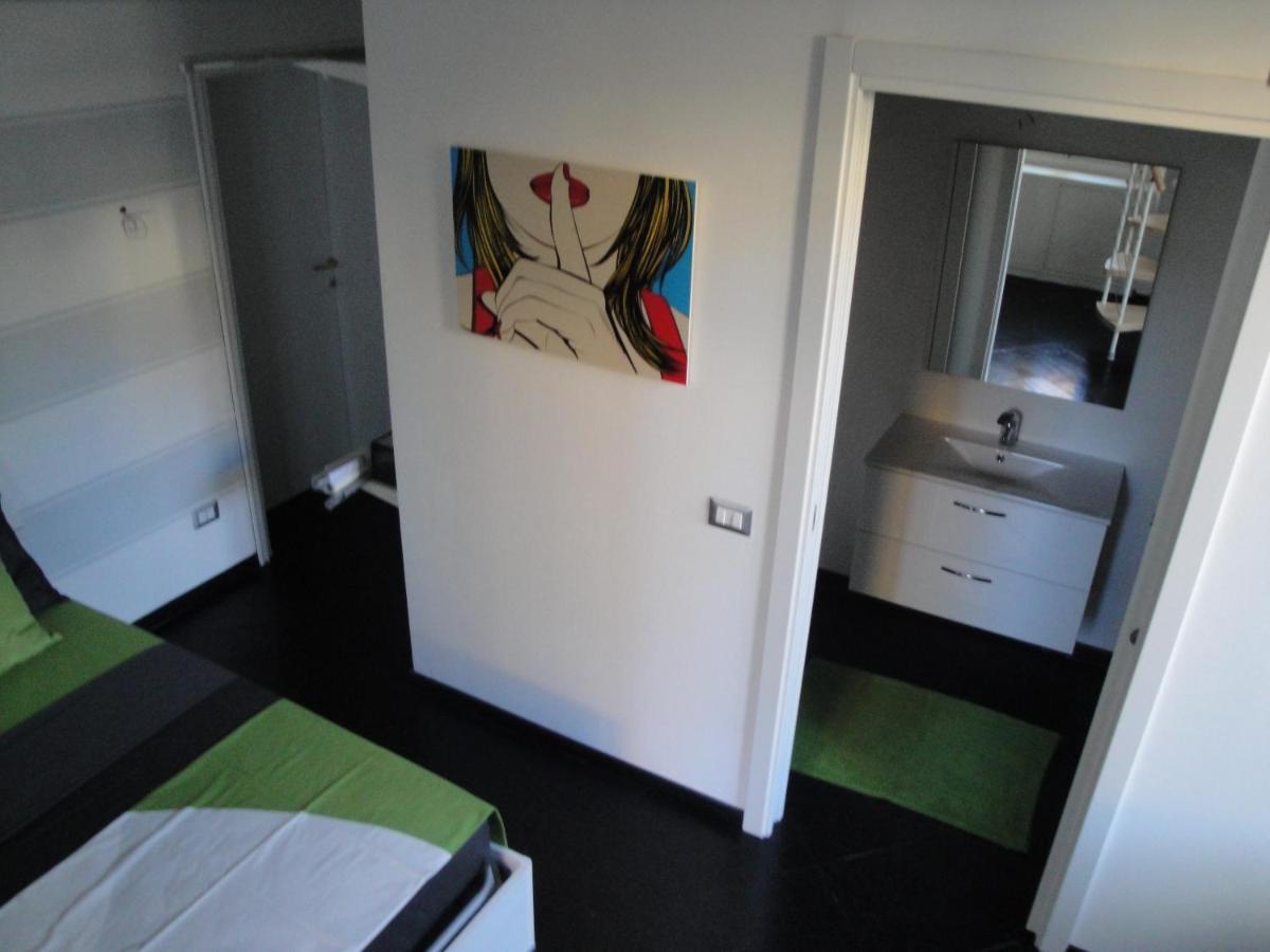 Casa Le Corti Villa Intra Bagian luar foto
