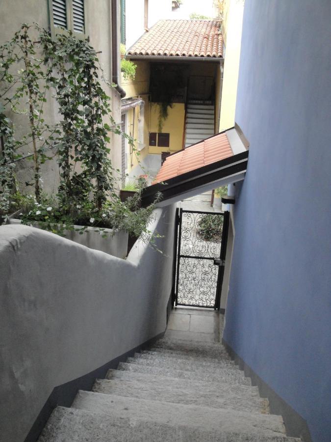 Casa Le Corti Villa Intra Bagian luar foto